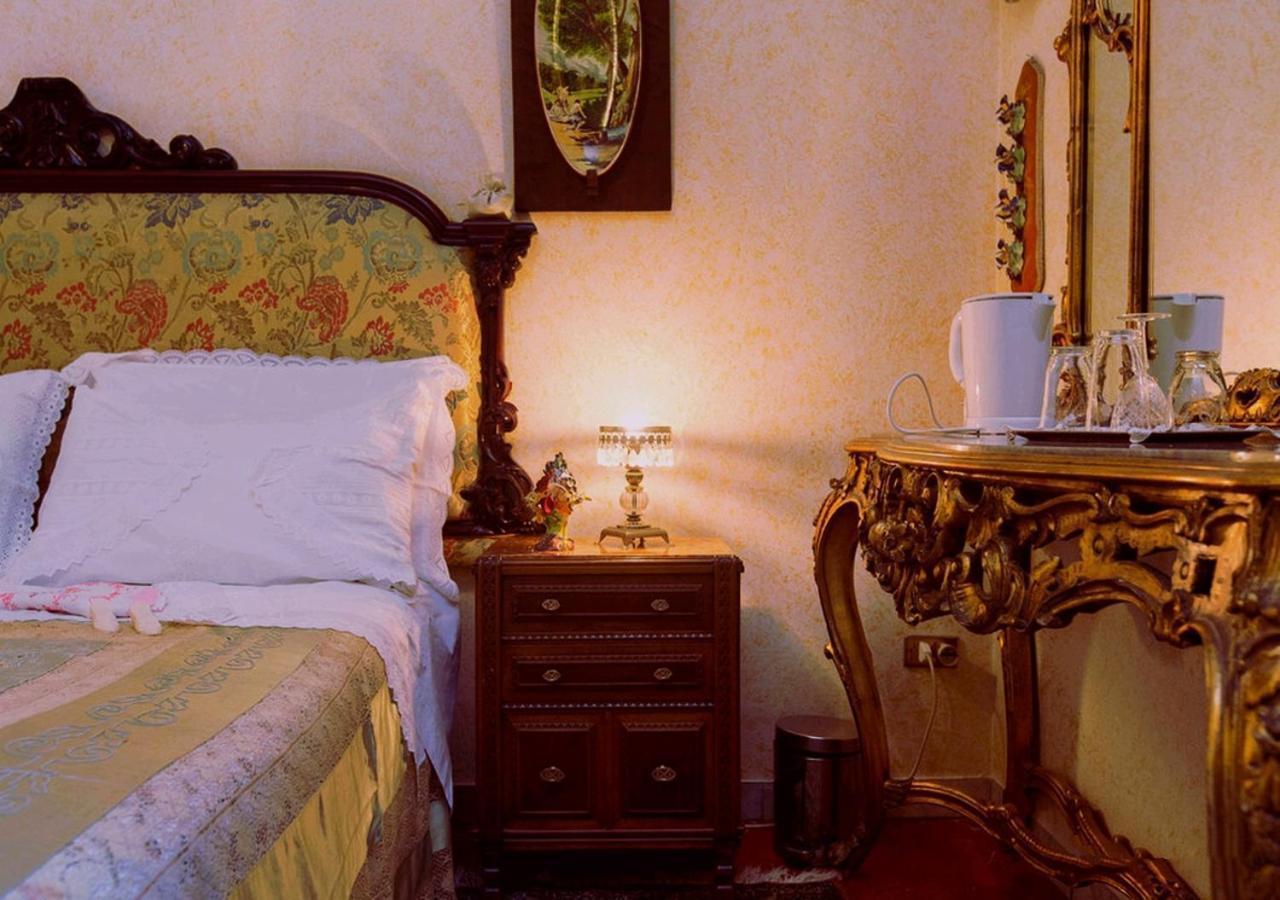 B&B Atmosfere Del Centro Storico Napoli Bagian luar foto
