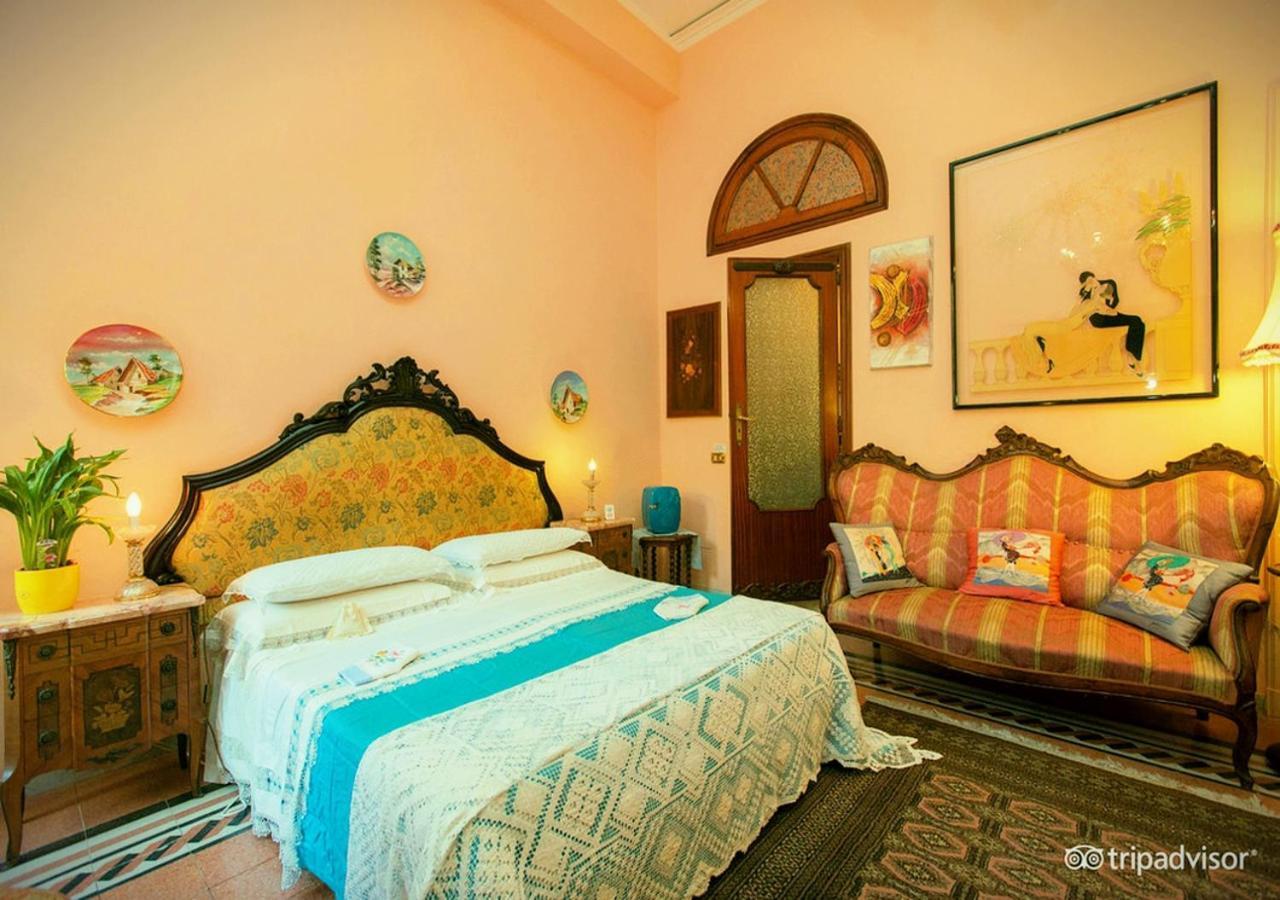 B&B Atmosfere Del Centro Storico Napoli Bagian luar foto