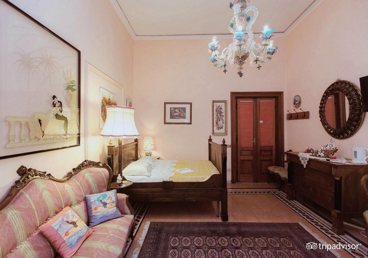 B&B Atmosfere Del Centro Storico Napoli Bagian luar foto